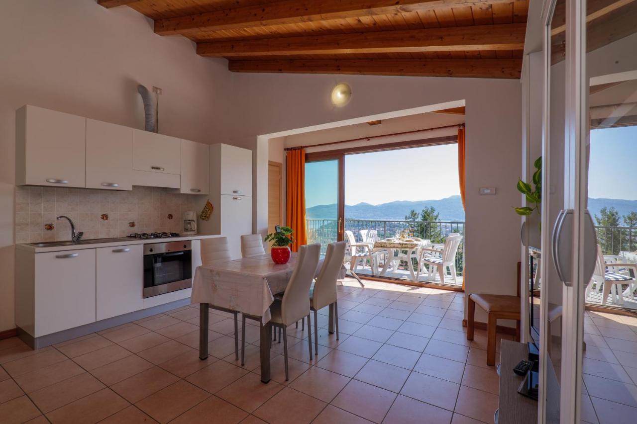 Panoramic'S Loft Tramonto Apartment แวร์บาเนีย ภายนอก รูปภาพ