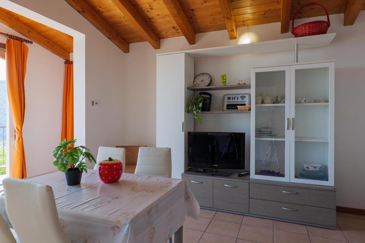 Panoramic'S Loft Tramonto Apartment แวร์บาเนีย ภายนอก รูปภาพ