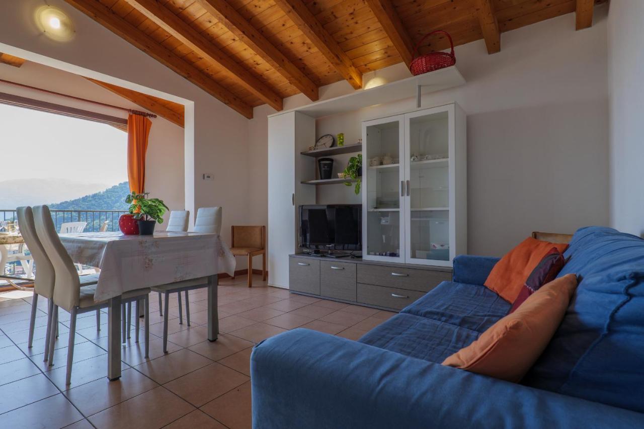 Panoramic'S Loft Tramonto Apartment แวร์บาเนีย ภายนอก รูปภาพ